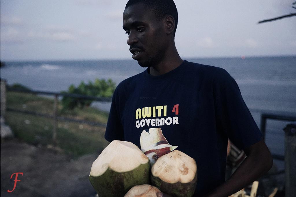 The all-round coconut seller